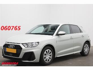 krockskadad bil auto Audi A1 Sportback 25 TFSI DSG S-Line Cruise Airco Apple/Android Virtual PDC 2024/8