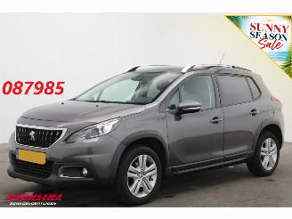 Damaged car Peugeot 2008 1.2 PureTech Signature Cruise Navi Airco Apple/Android PDC 2019/9