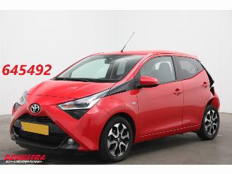 damaged passenger cars Toyota Aygo 1.0 VVT-i x-joy 5-drs Bluetooth Clima Cruise 63.169 km! 2021/6