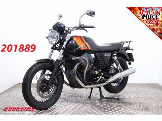 skadebil motor Moto Guzzi  V7 II Special ABS 17.433 km! 2016/9