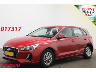 Hyundai I-30 1.4 T-GDI Comfort Clima Cruise Apple/Android Camera PDC 44.536 km! 2017/3