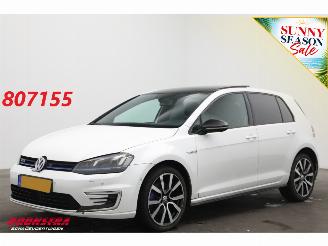 damaged passenger cars Volkswagen Golf 1.4 TSI DSG GTE Pano Cruise Clima Navi SHZ Camera PDC 2015/5