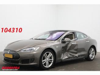 Schadeauto Tesla Model S 70D Pano ACC Leder Memory SHZ Virtual Camera PDC AHK 2015/12