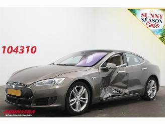 skadebil auto Tesla Model S 70D Pano ACC Leder Memory SHZ Virtual Camera PDC AHK 2015/12
