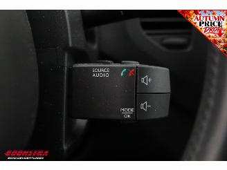 Renault Captur 1.2 TCe aut. Xmod Navi AHK SHZ Camera Leder PDC 62.142 km! picture 22