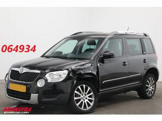 krockskadad bil auto Skoda Yeti 1.2 TSI Adventure Cruise Navi Clima PDC 2014/1