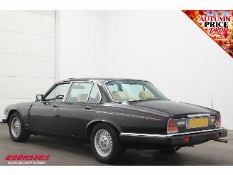 Jaguar XJ 5.3 V12 Schuif/kantel Airco 141.588 km! picture 4