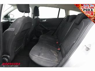 Ford Focus 1.0 EcoBoost Cruise Navi Airco Apple/Android Camera PDC AHK picture 11
