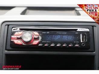 Volkswagen Transporter 2.0 TDI 140 PK L2-H1 Cruise Airco LMV picture 16