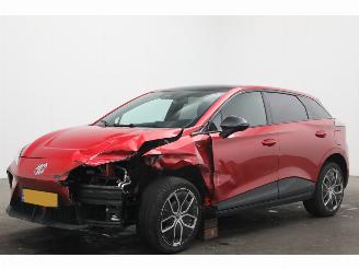 damaged passenger cars MG MG4 Trophy Extended Range 77 kWh ACC Navi Clima LrHZ Apple/Android Camera PDC 2024/10