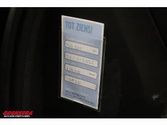 Volvo V-60 2.0 T8 Twin Engine AWD R-Design Pano Navi Virtual Memory Leder SHZ LrHZ Camera PDC AHK picture 37