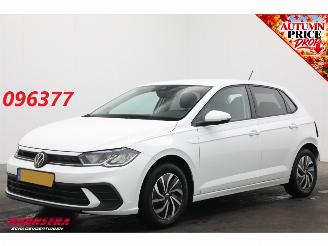 krockskadad bil auto Volkswagen Polo 1.0 TSI Life Edition ACC Airco Virtual Apple/Android PDC 2024/9