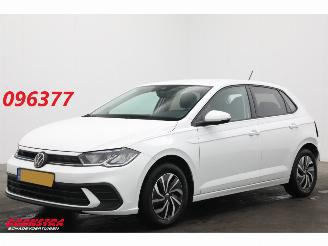 Unfallwagen Volkswagen Polo 1.0 TSI Life Edition ACC Airco Virtual Apple/Android PDC 2024/9