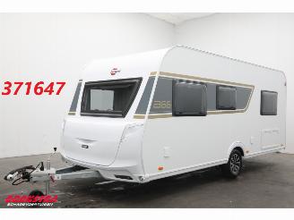 krockskadad bil caravan Burstner  Averso 465 TS B66 Rondzit Frans bed 2026