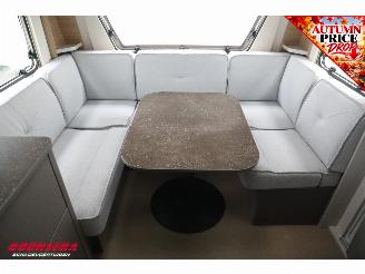 Burstner  Averso 465 TS B66 Rondzit Frans bed picture 10