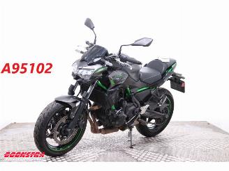 damaged motor cycles Kawasaki  Z650 ABS LED Heizgriffe 2023/3