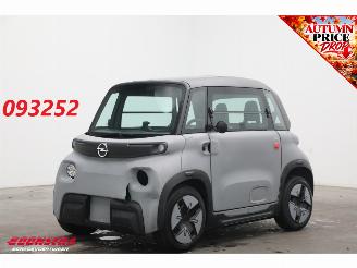 skadebil brommobiel Opel  Rocks-E GS Pano 2025/11