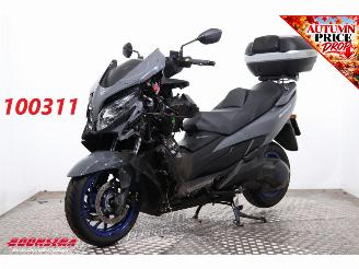 skadebil motor Suzuki Burgman 400 ABS LED 12.697 km! 2022/5