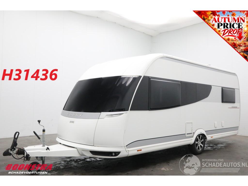 Hobby  495 UL Premium Middenkeuken Rondzit LMV