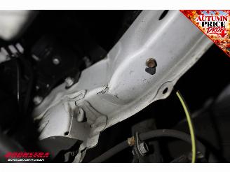 Toyota Aygo 1.0 VVT-i x-play Cruise Navi Apple/Android Camera Airco picture 14