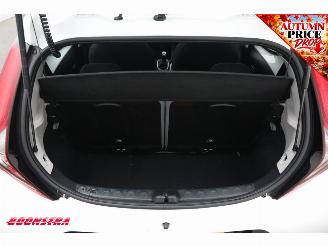Toyota Aygo 1.0 VVT-i x-play Cruise Navi Apple/Android Camera Airco picture 31
