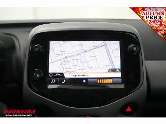 Toyota Aygo 1.0 VVT-i x-play Cruise Navi Apple/Android Camera Airco picture 26