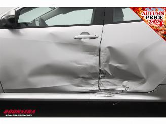Toyota Yaris 1.5 Hybrid Dynamic Cruise Camera Bluetooth Clima picture 6