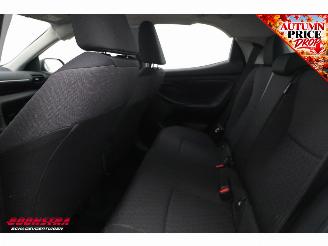 Toyota Yaris 1.5 Hybrid Dynamic Cruise Camera Bluetooth Clima picture 17