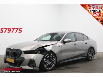 krockskadad bil auto BMW i5 eDrive40 84 kWh M Sport HUD H/K 360° ACC Memory Carbon LED 2024/7