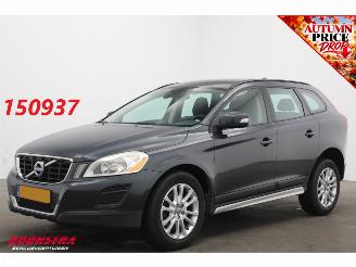 Vaurioauto  passenger cars Volvo Xc-60 2.0 D3 Aut. Kinetic Cruise PDC AHK Bluetooth Clima 2010/8