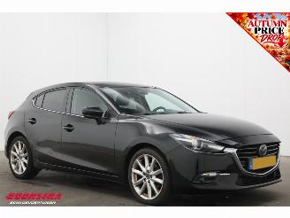 Mazda 3 2.2 SkyActiv-D 150 GT-M HUD Bose Cruise Navi Leder Camera PDC Bluetooth Clima picture 2