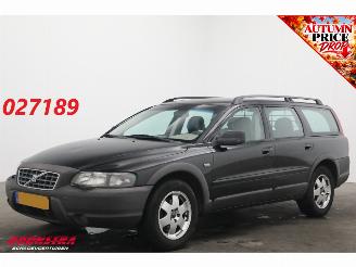 Käytettyjen passenger cars Volvo V-70 Cross Country 2.4 T AWD Comfort Line Cruise Leder Memory PDC AHK 2001/3