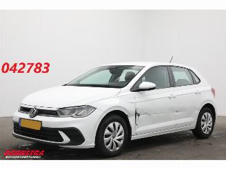 Vaurioauto  passenger cars Volkswagen Polo 1.0 MPI Cruise Virtual Bluetooth Airco 2022/6