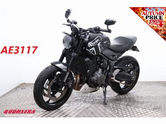 krockskadad bil motor Triumph Trident 660 ABS SC Project Heizgriffe 2021/6