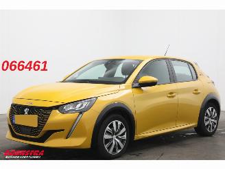krockskadad bil auto Peugeot e-208 EV Blue Lease Active 50 kWh Cruise Navi PDC SHZ Bluetooth Clima 2020/12