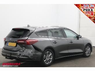 Ford Focus 1.0 EcoBoost Aut. Hybrid Titanium LED Navi Apple/Android PDC Clima picture 3