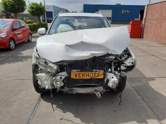 Vrakbiler auto Mitsubishi Outlander Outlander (CW), SUV, 2006 / 2012 2.0 16V 4x2 2010/2