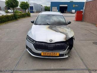 Purkuautot passenger cars Skoda Octavia Octavia Combi (NXAC), Combi 5-drs, 2019 1.0 TSI e-TEC 12V 2021/2