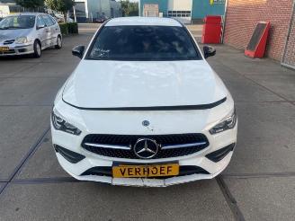 Dezmembrări autoturisme Mercedes Cla-klasse CLA Shooting Brake (118.6), Combi, 2019 2.0 CLA-250 Turbo 16V 2019/12