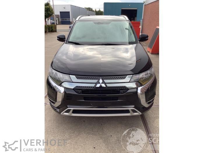 Mitsubishi Outlander Outlander (GF/GG), SUV, 2012 / 2022 2.4 16V PHEV 4x4