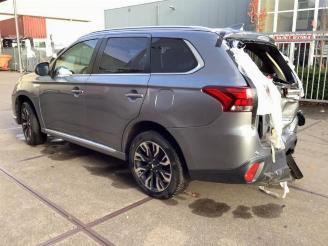 Mitsubishi Outlander Outlander (GF/GG), SUV, 2012 / 2022 2.0 16V PHEV 4x4 picture 6