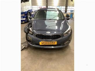 demontáž osobní automobily Kia Cee d Cee'd Sportswagon (JDC5), Combi, 2012 / 2018 1.6 GDI 16V 2012/9