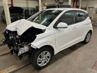 Vrakbiler auto Hyundai I-10 i10, Hatchback, 2019 1.0 12V 2023/7