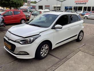 Autoverwertung Hyundai I-20 i20 (GBB), Hatchback, 2014 / 2020 1.0 T-GDI 100 12V 2016/9
