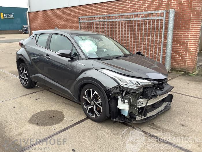 Toyota C-HR C-HR (X1,X5), SUV, 2016 1.8 16V Hybrid