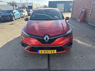 krockskadad bil auto Renault Clio  2021/1