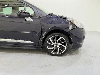 Citroën DS3 1.2 Puretech 82 Business Bi-Tone NAP picture 8