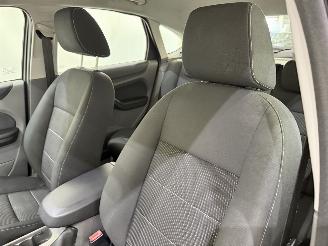 Ford Focus HB 1.8 Limites Naci/Clima picture 34