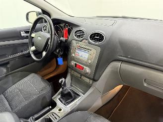 Ford Focus HB 1.8 Limites Naci/Clima picture 12