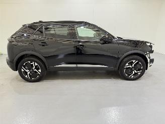 Peugeot 2008 1.2 PureTech 100 Allure picture 11